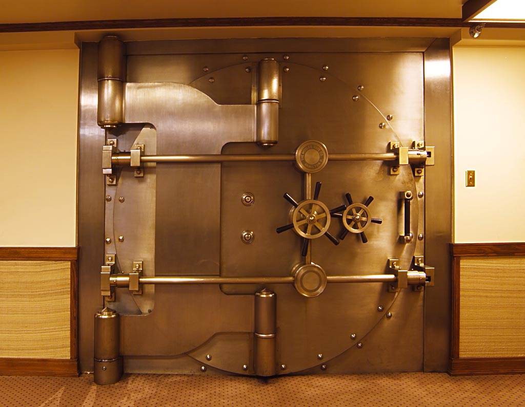 百世伽德智能金庫(kù)門(mén)